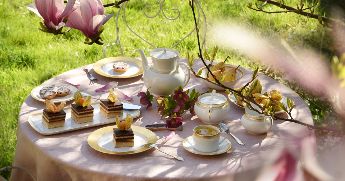 <b><a href="https://mdmaison.com/brands/haviland/opera-gold"><b>Haviland</b></b> Opéra gold</a>