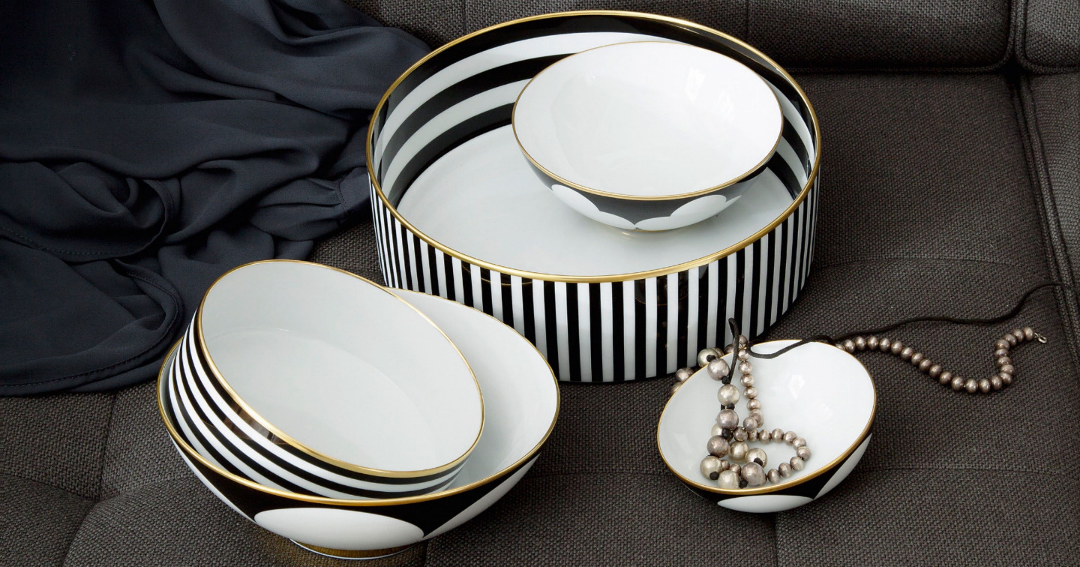 <b><a href="https://mdmaison.com/brands/sieger-by-furstenberg/ca-doro"><b>Sieger by Fürstenberg</b></b> Ca' d'Oro</a>
