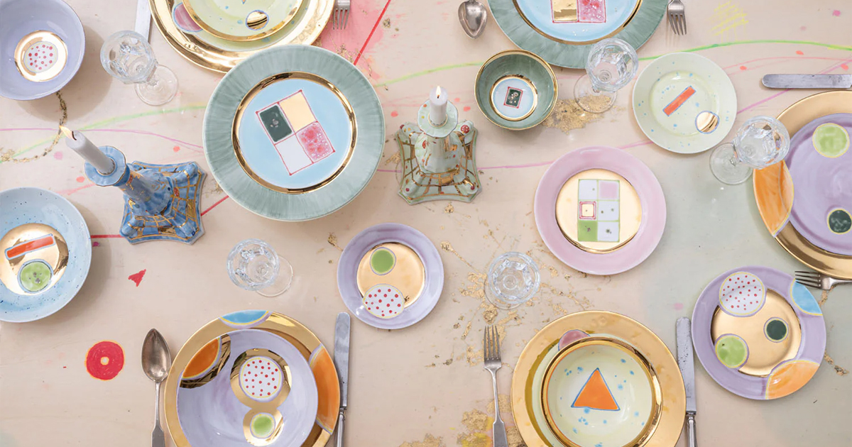 <a href="https://mdmaison.com/brands/coralla-maiuri"><b>Coralla Maiuri</b> dinnerware</a>